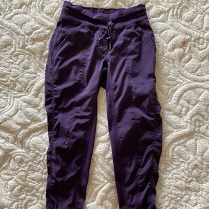 Lululemon street to studio pant II